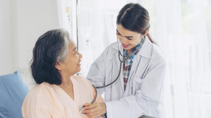 Ngành điều dưỡng không thể thiếu tại Đức