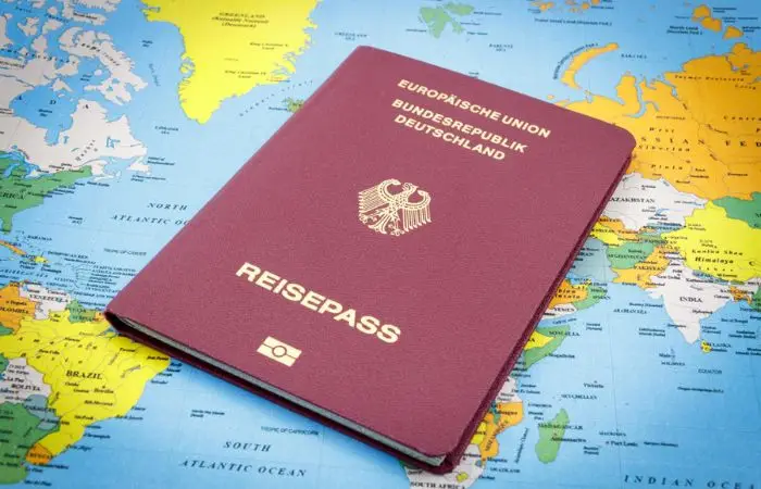 Visa 18b – Cơ Hội Làm Việc & Định Cư Dài Hạn Tại Đức Cho Người Có Bằng Đại Học