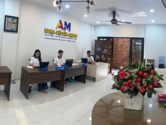 Đội ngũ chuyên môn giàu kinh nghiệm – Đồng hành trọn vẹn